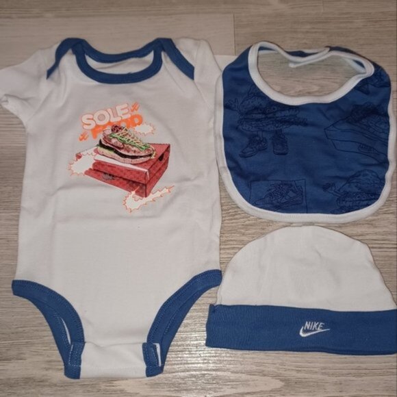 Nike Baby Bodysuit Bib Hat Newborn Gift Set - Picture 1 of 6